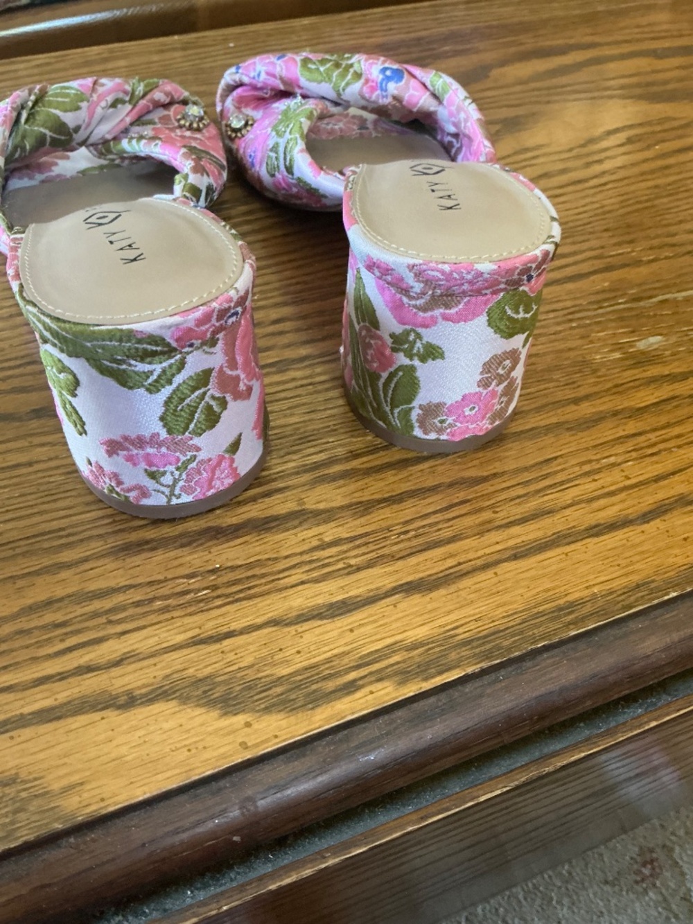 Katy Perry The Tooliped Vintage Print Fabric Sandal sz 7 - Picture 7 of 8